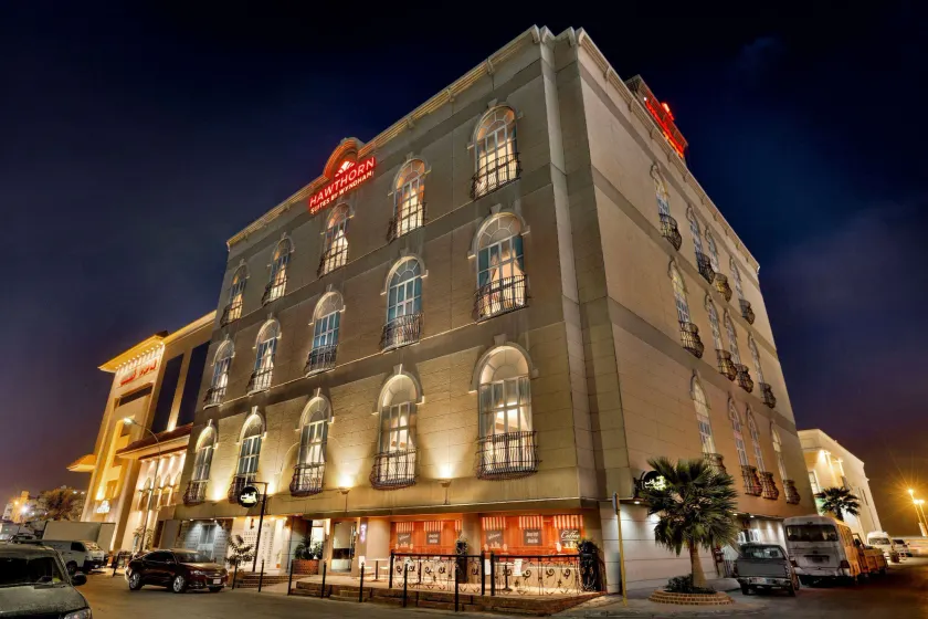 Hawthorn Suites by Wyndham Al Khobar - Image 1