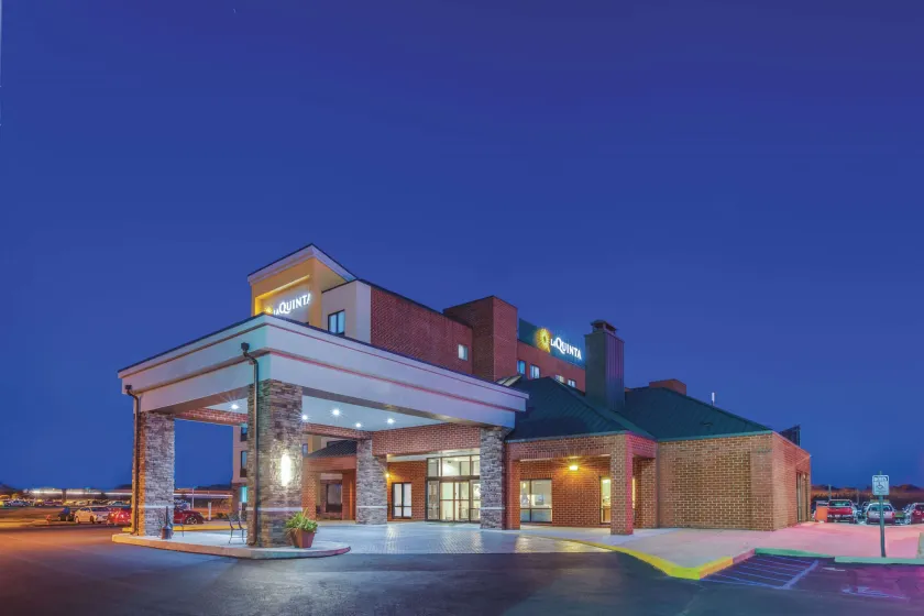La Quinta by Wyndham Philadelphia Airport - Image 1