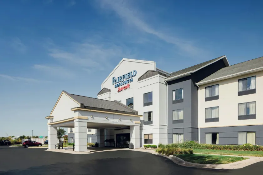 Fairfield Inn & Suites by Marriott Muskegon Norton Shores - Image 1
