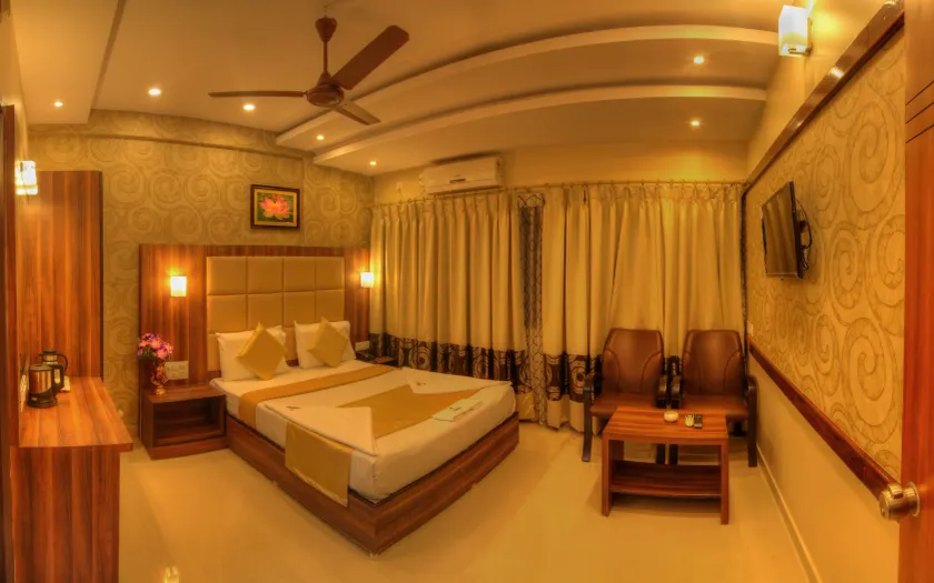 Hotel Aditya - Image 1