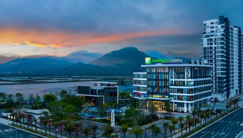Holiday Inn Express Jiangmen Yinhu Bay by IHG - Image 1