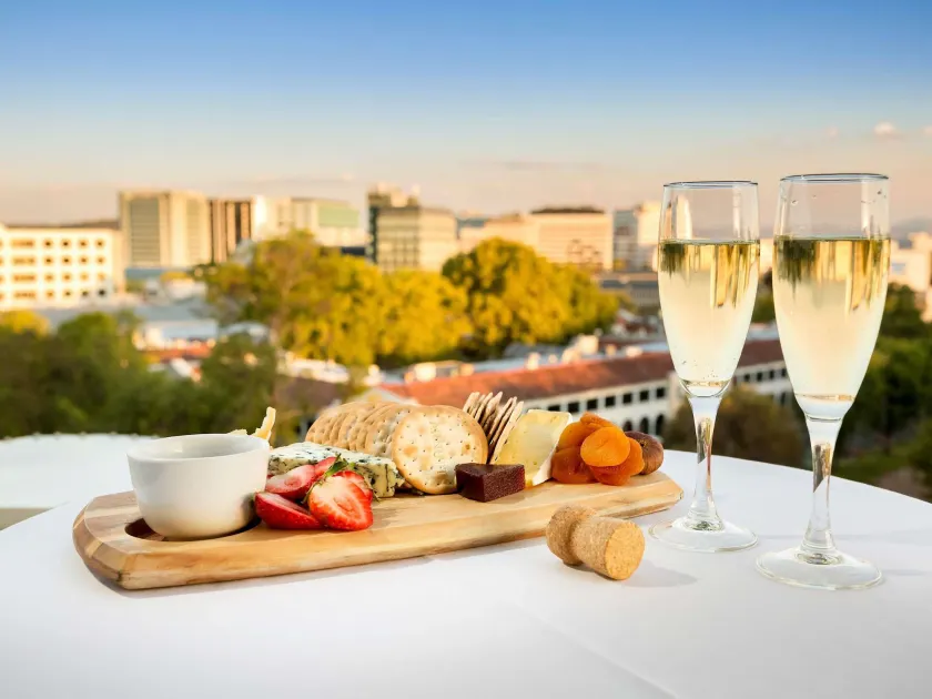 Novotel Canberra - Image 1
