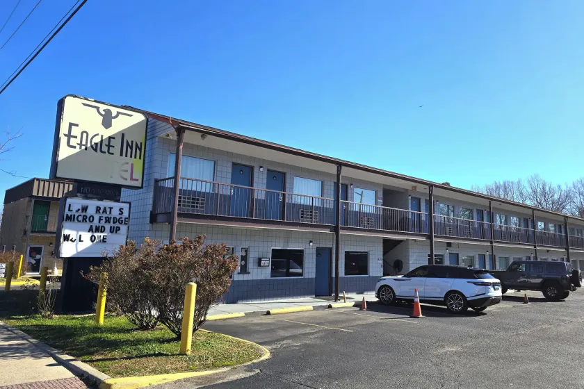 Eagle Inn by Hotel O Richmond Midlothian Turnpike - Image 1