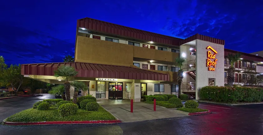Red Roof Inn Corpus Christi South - Image 1