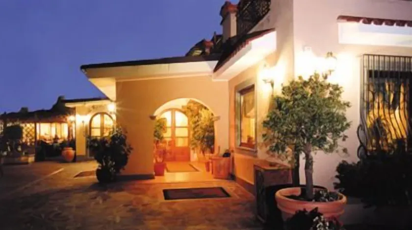Hotel Villa Degli Angeli - Image 1