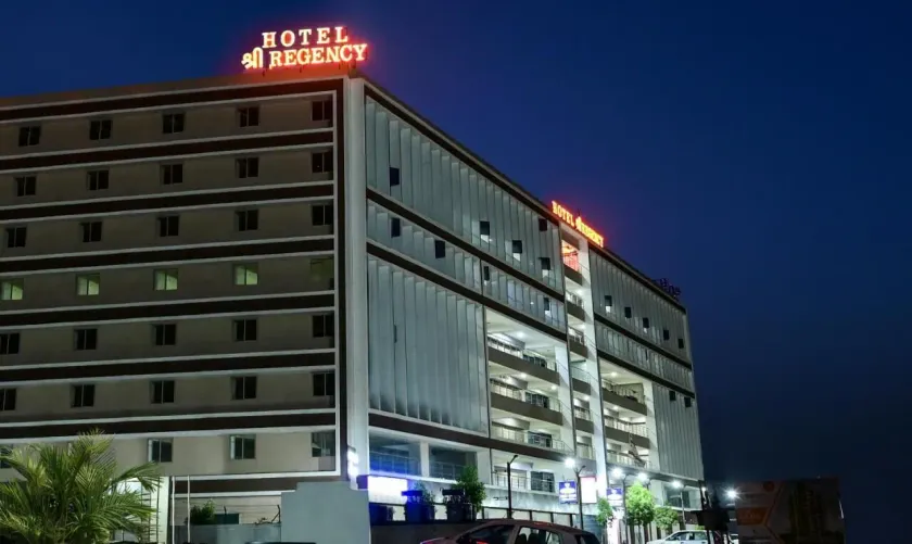 Hotel Shree Regency - Ahmedabad - Image 1