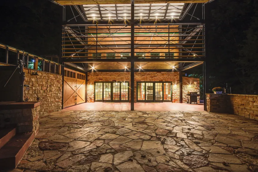 Scenic Getaway w/ Fire Pit & Grill in Columbia! - Image 1