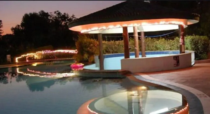 Blue Country Resort - Image 1