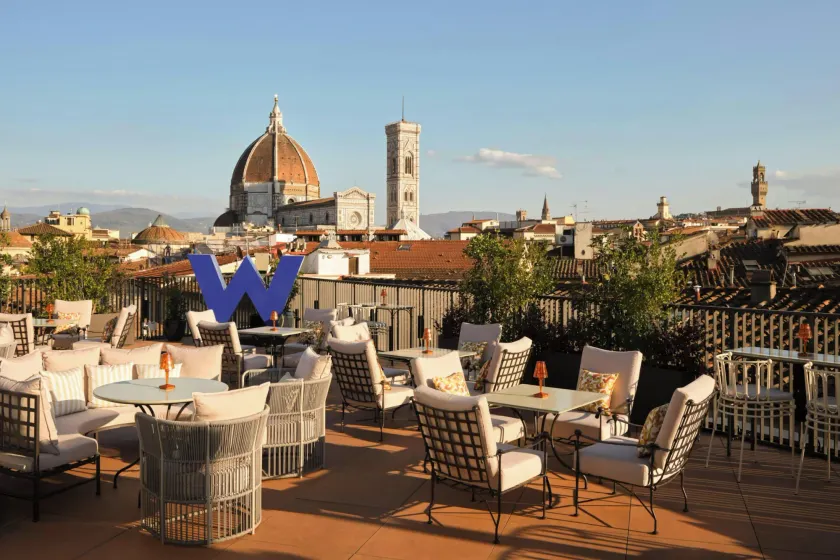 W Florence - Image 1