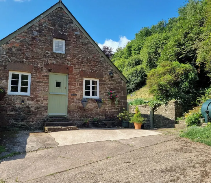 Anvil Cottage - Image 1