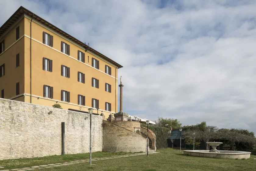 Hotel Sacro Cuore - Image 1