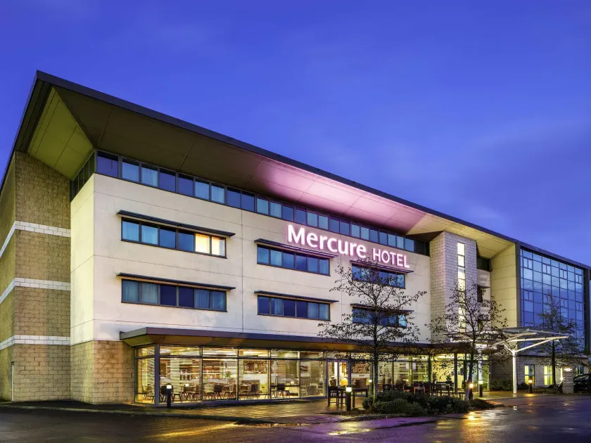 Mercure Sheffield Parkway - Image 1