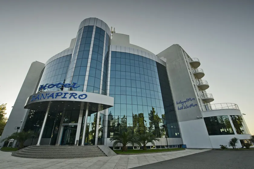 Hotel Sanapiro - Image 1