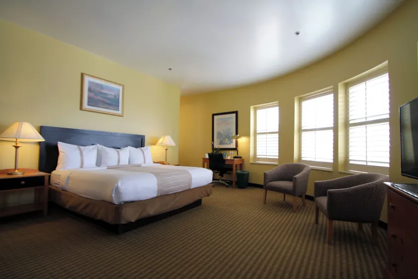 The Crockett Hotel - Image 1