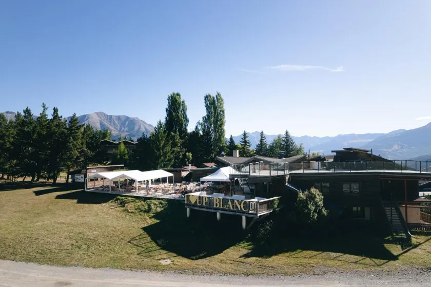 Hôtel Le Loup Blanc - Image 1
