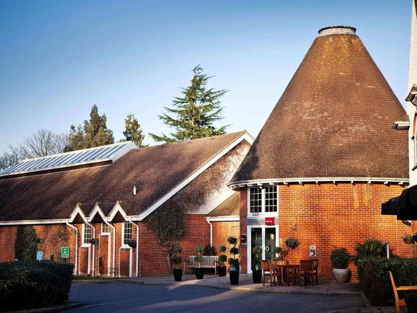 Mercure Tunbridge Wells Hotel - Image 1