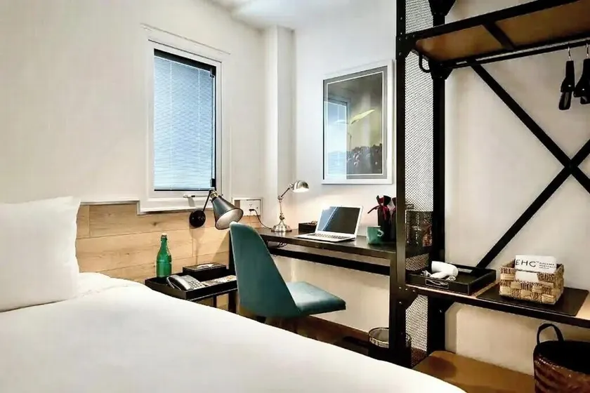 C Central Hotel- Đề Thám Bùi Viện Walking Street - Room