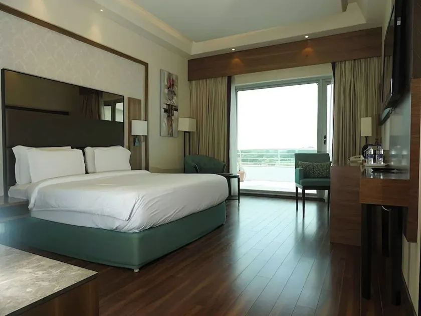 Palette Hotel Grand Canyon Raipur - Image 1