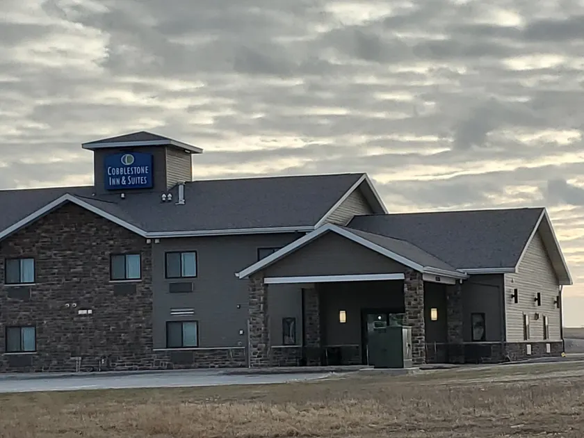 Cobblestone Inn & Suites – Manchester - Image 1