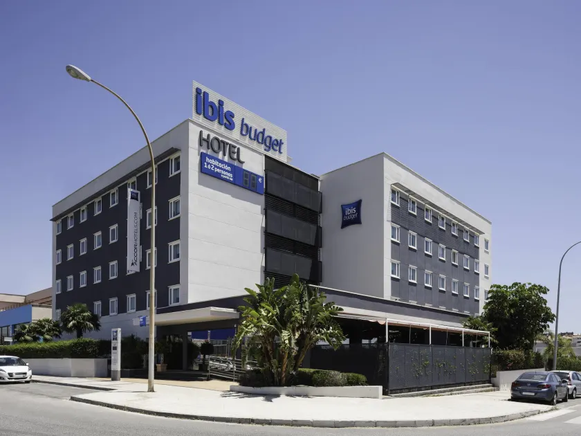 Ibis Budget Málaga Aeropuerto Avenida de Velazquez - Image 1