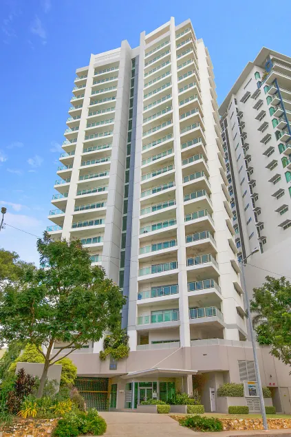 Beachlife Holiday Apartments - Image 1