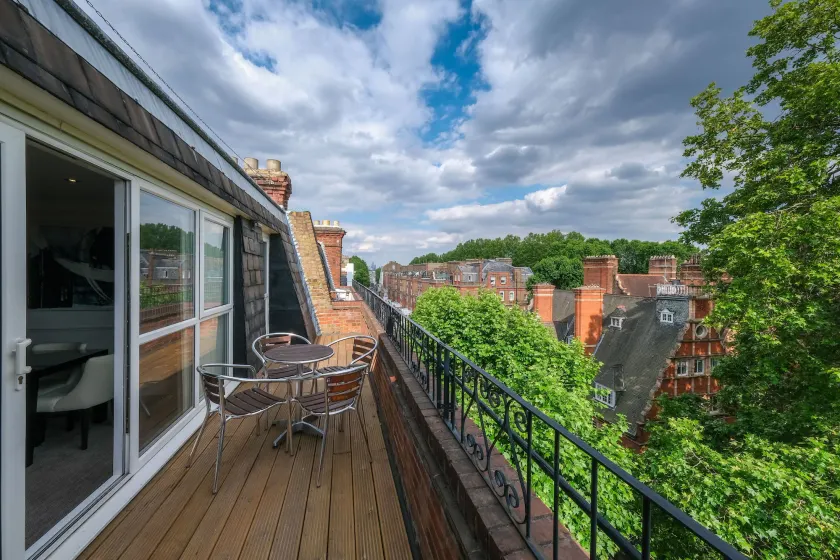 Collingham Serviced Apartments - Image 1