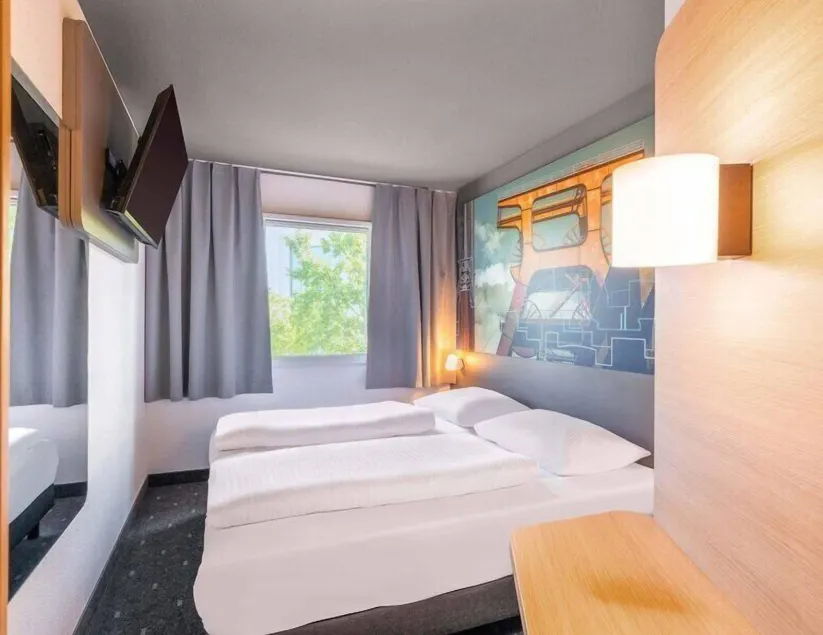 B&B HOTEL Essen-Nord - Image 1