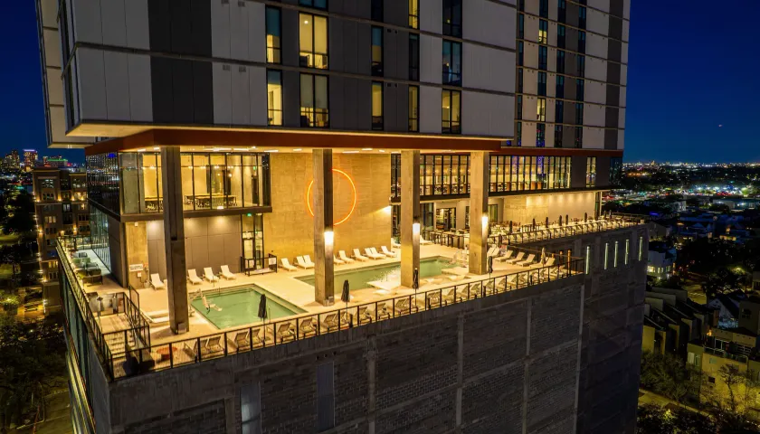Sentral Forme Houston - Image 1