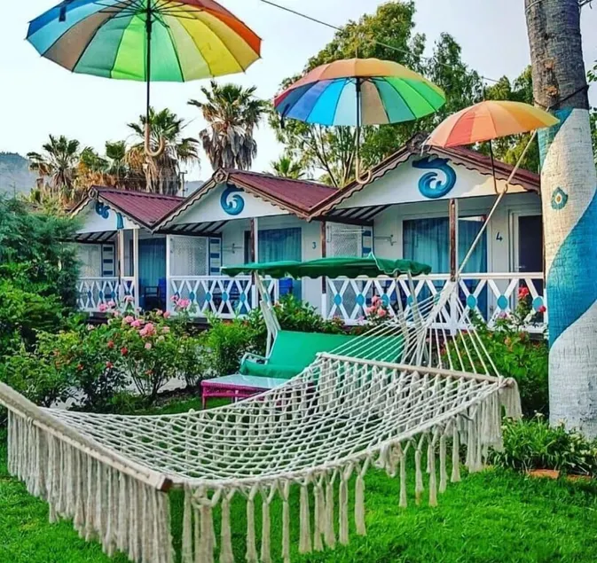 Blu Brezza Marine Hotel - Image 1