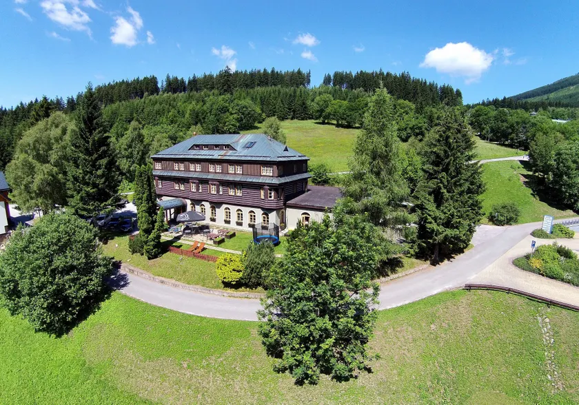 Alpský Hotel - Image 1