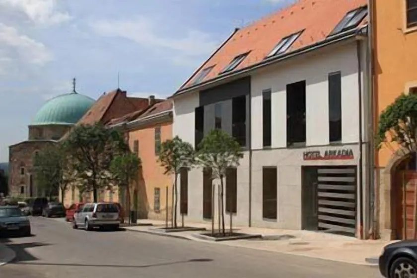 Hotel Arkadia - Image 1