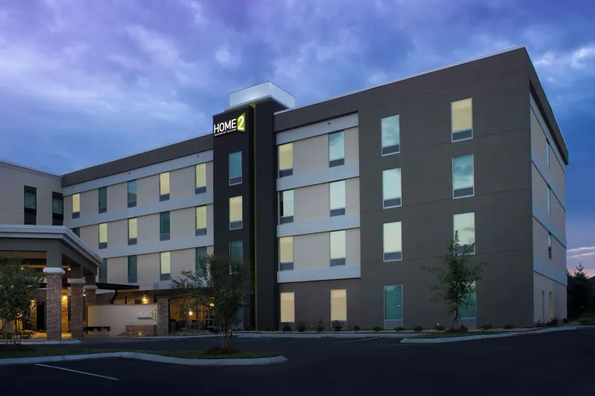 Home2 Suites by Hilton Hattiesburg - Image 1