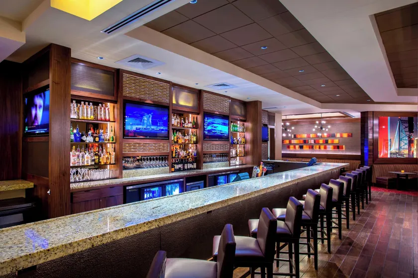 Philadelphia Airport Marriott - Image 1