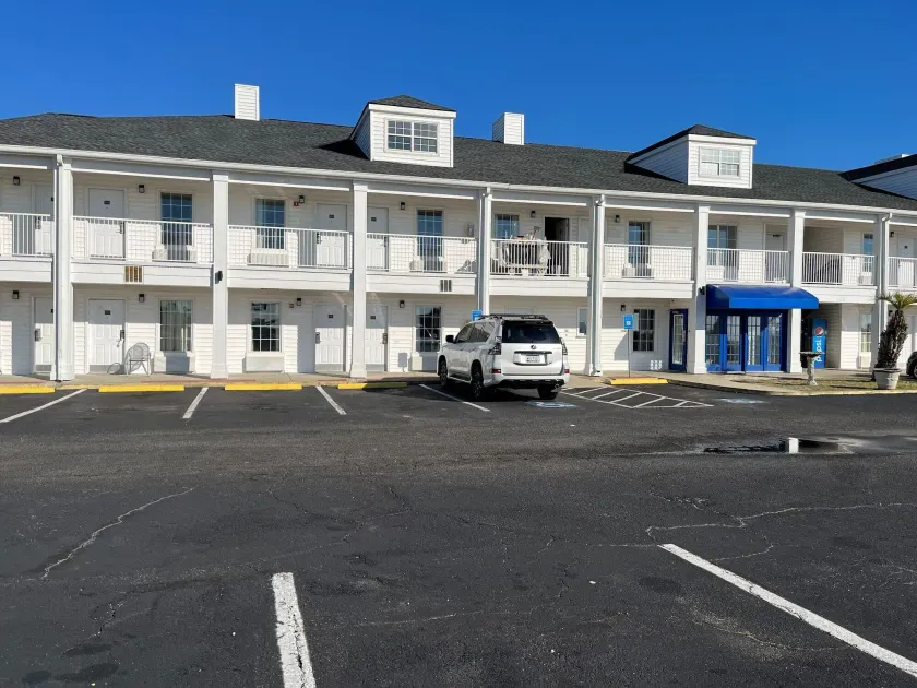 Motel 6 Georgetown, SC Marina - Image 1