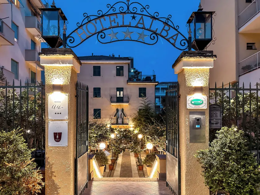 Hotel Alba - Image 1