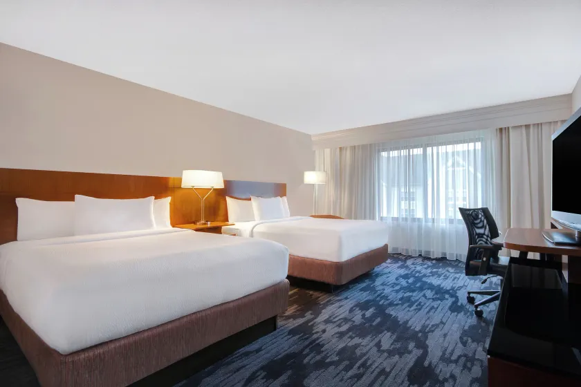 Fairfield Inn and Suites by Marriott Rochester West/Greece - Image 1