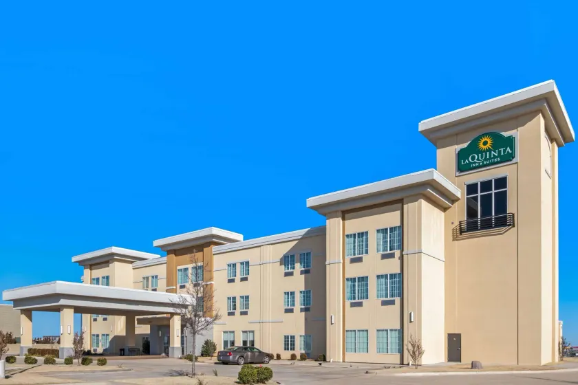 La Quinta by Wyndham Weatherford OK - Image 1