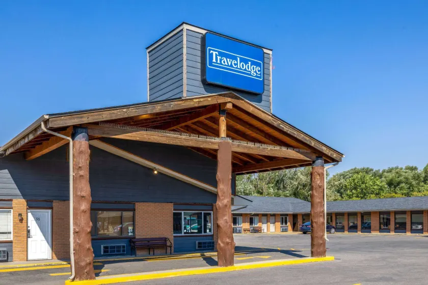 Travelodge by Wyndham Livingston - Image 1