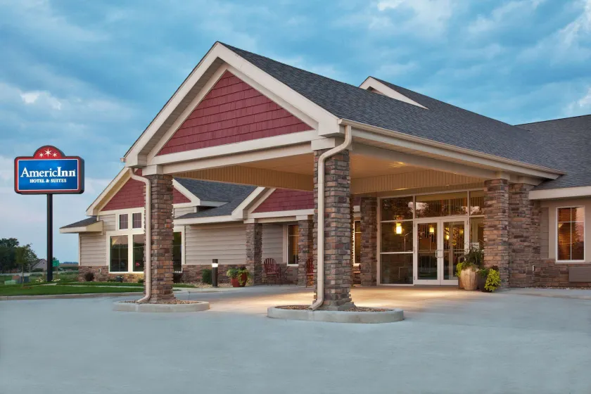 AmericInn by Wyndham Osage - Image 1