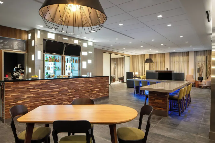 Courtyard by Marriott Lafayette South - Image 1