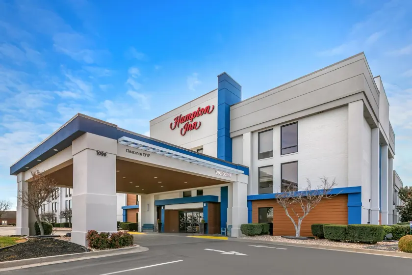 Hampton Inn Richmond - Image 1