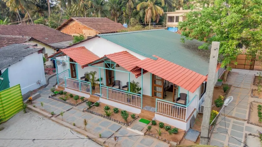 Olive Beach House - Image 1