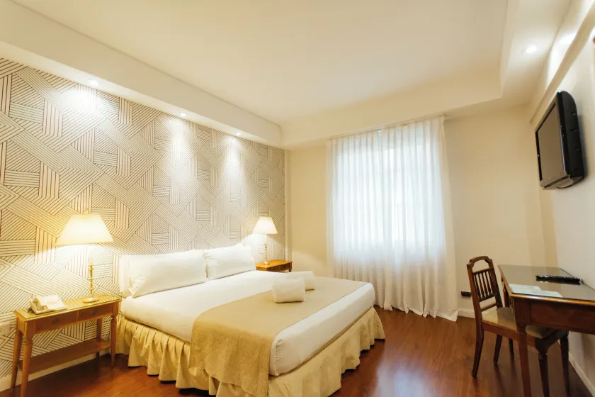 Dorá Hotel Buenos Aires - Image 1