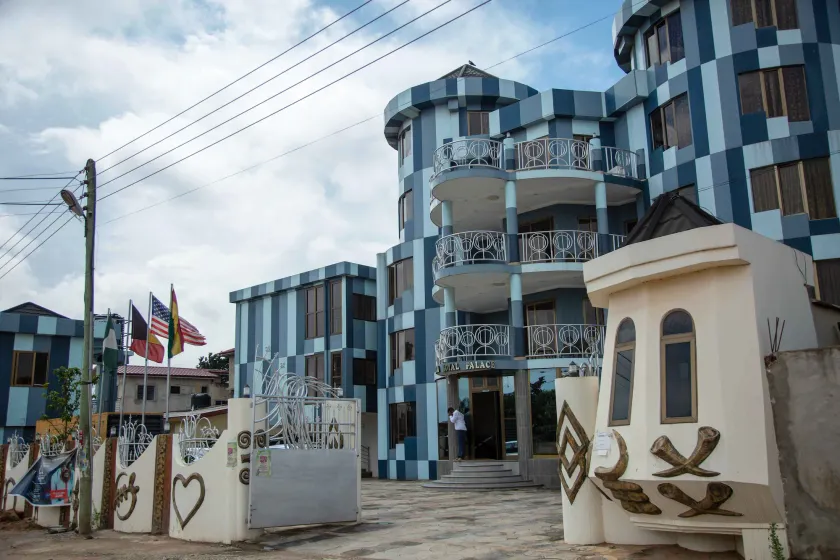 Odjidja Royal Palace Hotel - Image 1