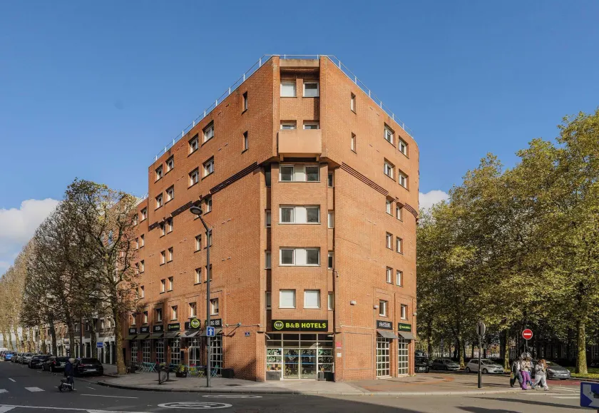 B&B HOTEL Lille Roubaix Centre Grand-Place - Image 1