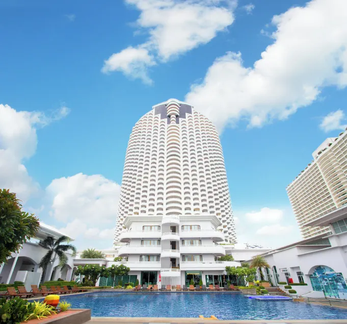 D Varee Jomtien Beach, Pattaya - Image 1