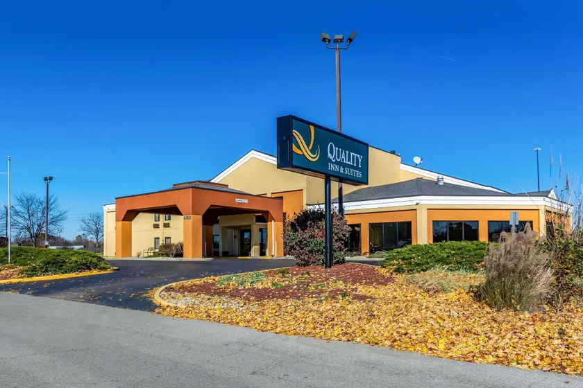 Quality Inn & Suites Southport - Image 1