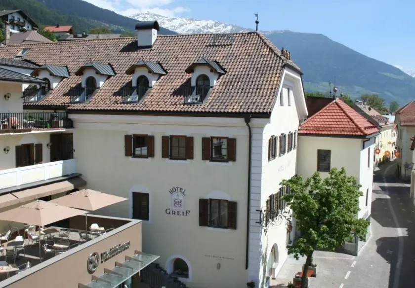 Hotel Greif - Image 1