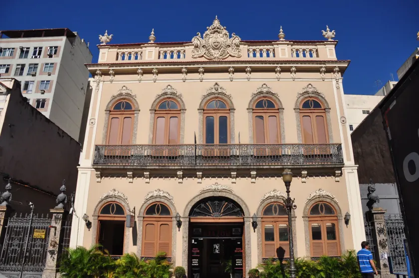 Hotel Plaza Riazor - Image 1