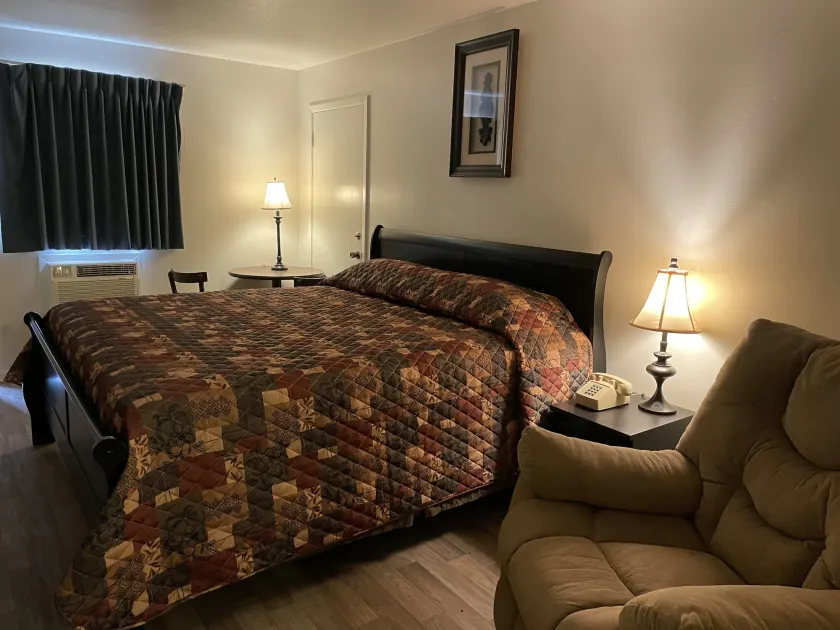 Sky Inn - Image 1